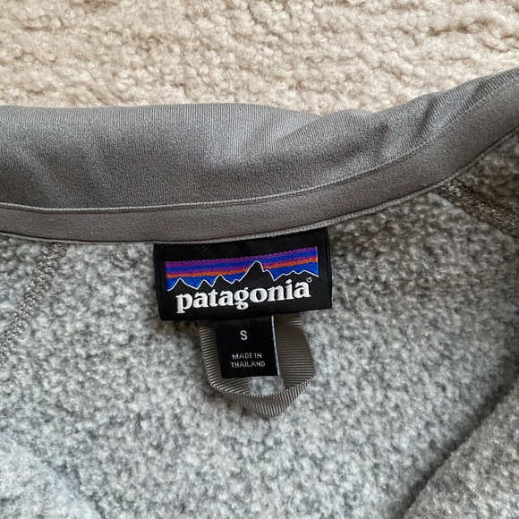 Heather Grey Fleece 1/4 Zip~Patagonia~Size Small - Picture 3 of 3